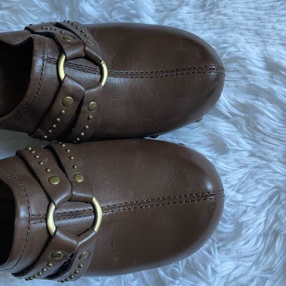 Ana Brown Leather Heeled Mule Clog Studded Shoes Size 7.5 M - Picture 2 of 11